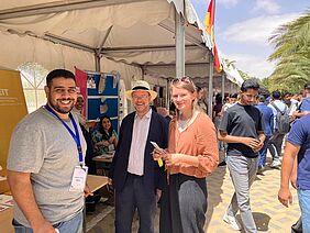 Auf dem Hauptcampus der GJU in Jordanien stellten sich die verschiedenen Fachbereiche der Partneruniversität vor – eine tolle Gelegenheit, um mit Studierenden und Kolleg*innen in Kontakt zu treten.