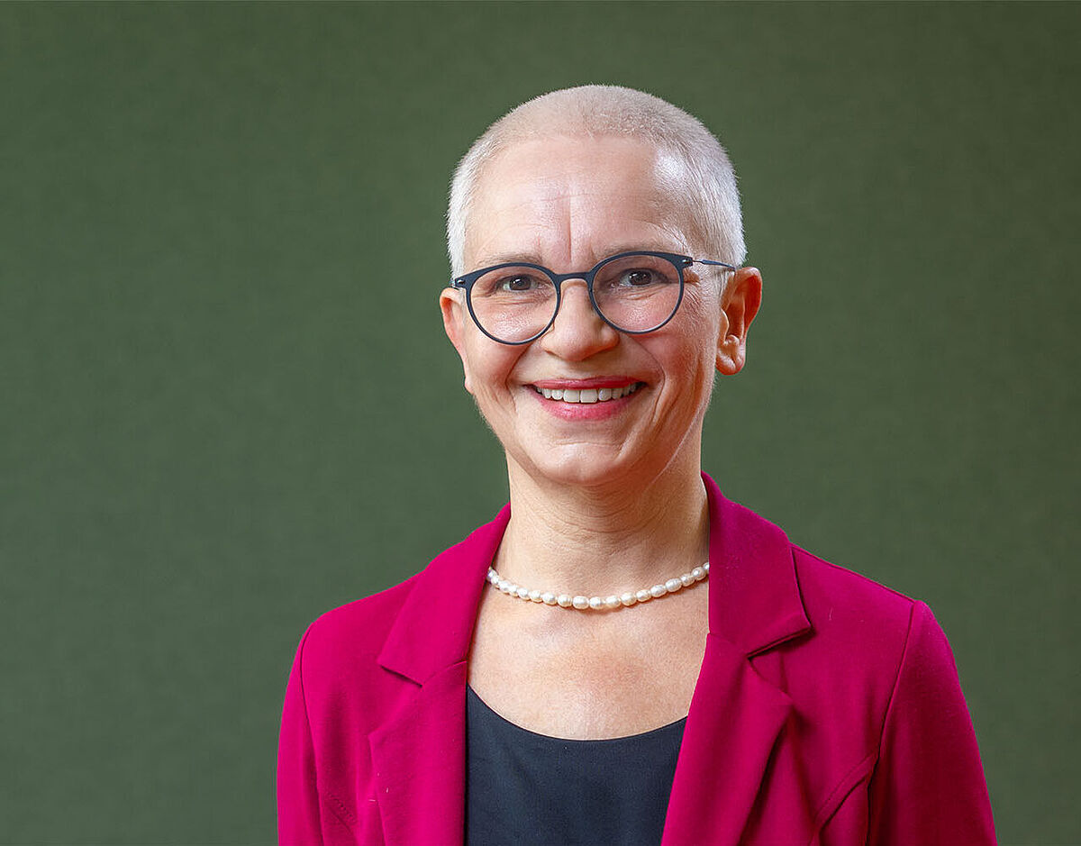 Prof. Dr. Luzia Valentini