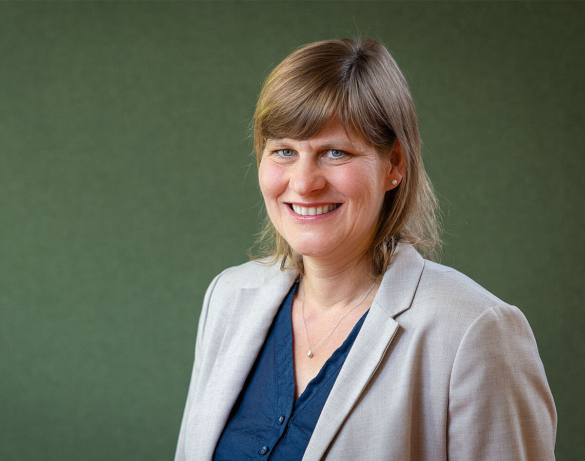 Prof. Dr. Anna Flögel