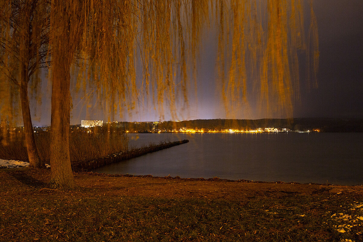 Tollensesee am Abend, Blick Richtung Augustabad vom Strandbad aus